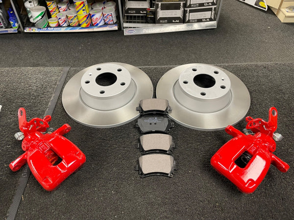 AUDI TT VW TOURAN  2 RED BRAKE CALIPERS PAIR LH+RH  WITH REAR DISCS AND PADS
