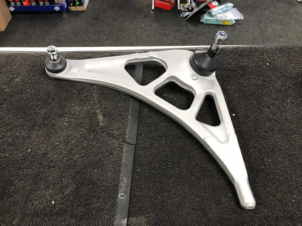 BMW M3 3.2 CSL E46 LOWER WISHBONE CONTROL ARM PASSENGER SIDE LEFT HAND SIDE