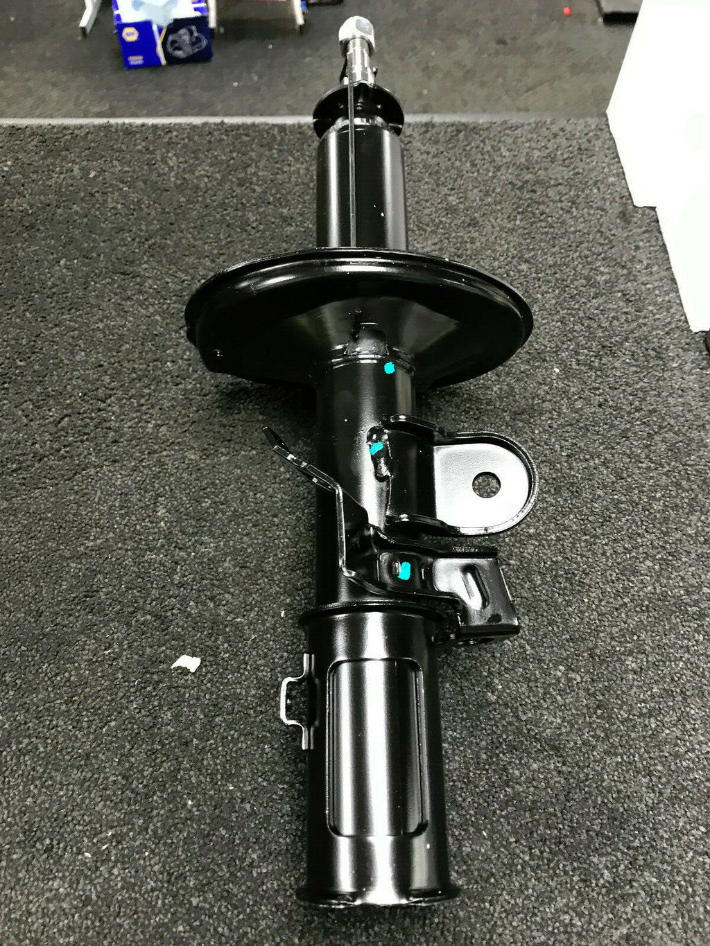 FIT FOR TOYOTA LUCIDA ESTIMA 2.2TD 3CTE FRONT SHOCK ABSORBER DRIVER SIDE RH SIDE