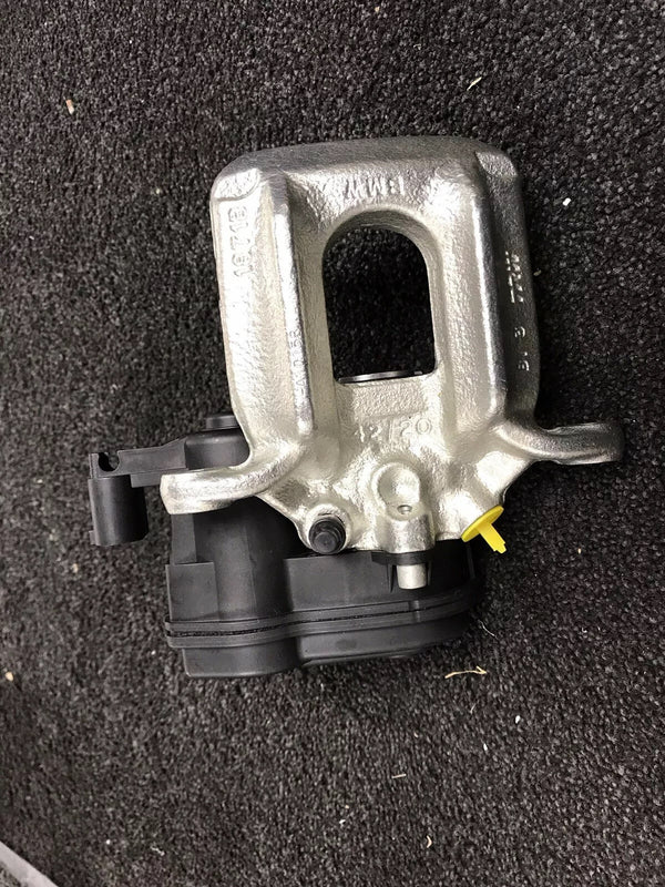 BMW X3 X4 xDRIVE F25 F26 REAR BRAKE CALIPER ELECTRIC LH NS +MOTOR ORIGINAL BMW