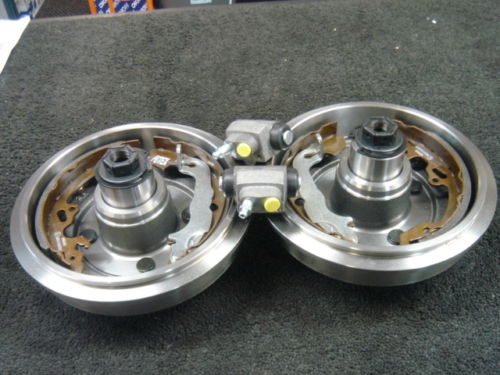 FORD FOCUS MK1 1998-2004 2 REAR BRAKE DRUMS SHOES 2 WHEEL BEARINGS  2 CYLINDERS