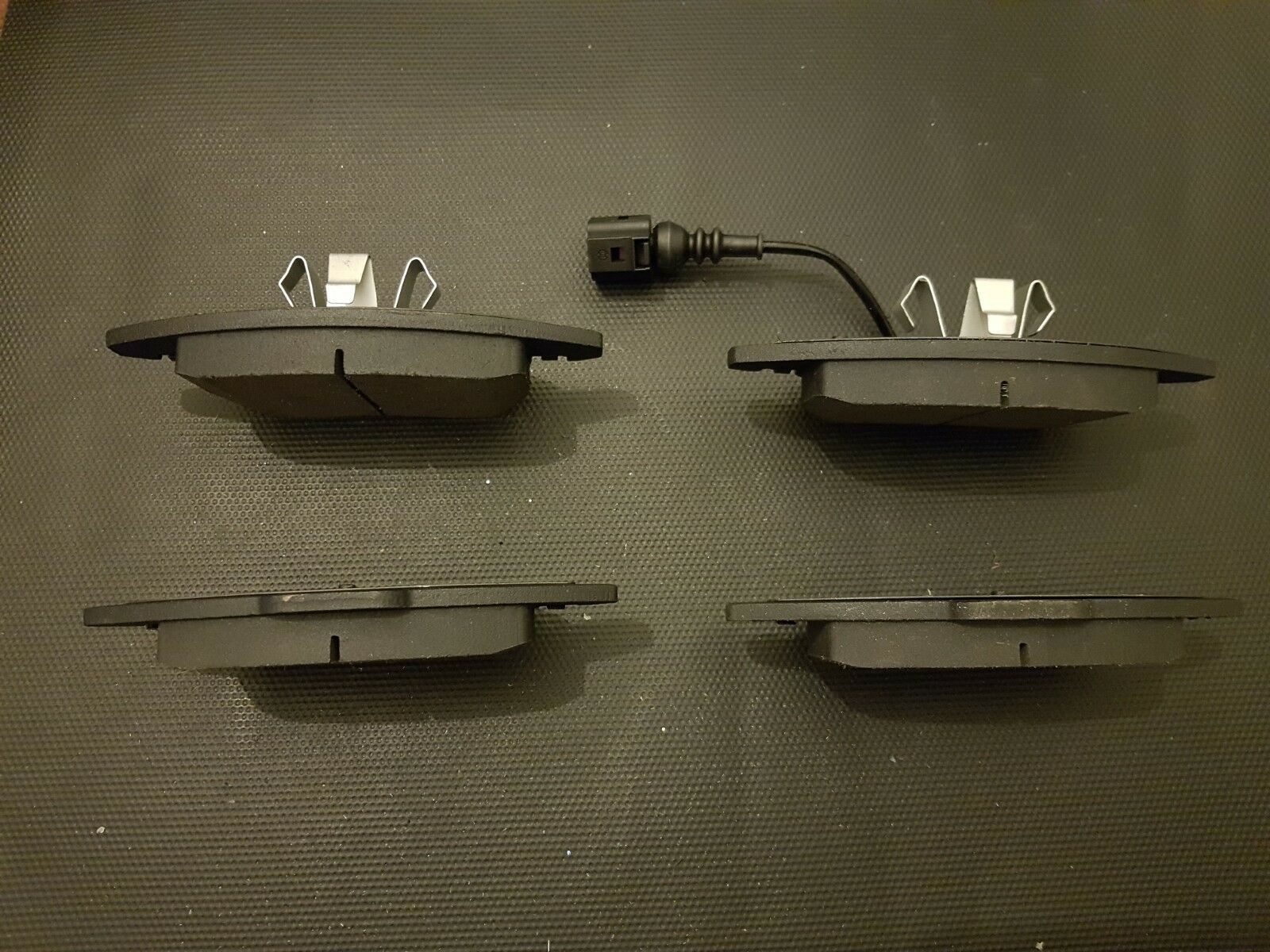 FOR AUDI A1 A3 SEAT ALTEA IBIZA LEON TOLEDO OEQUALITY BRAND NEW FRONT BRAKE PADS