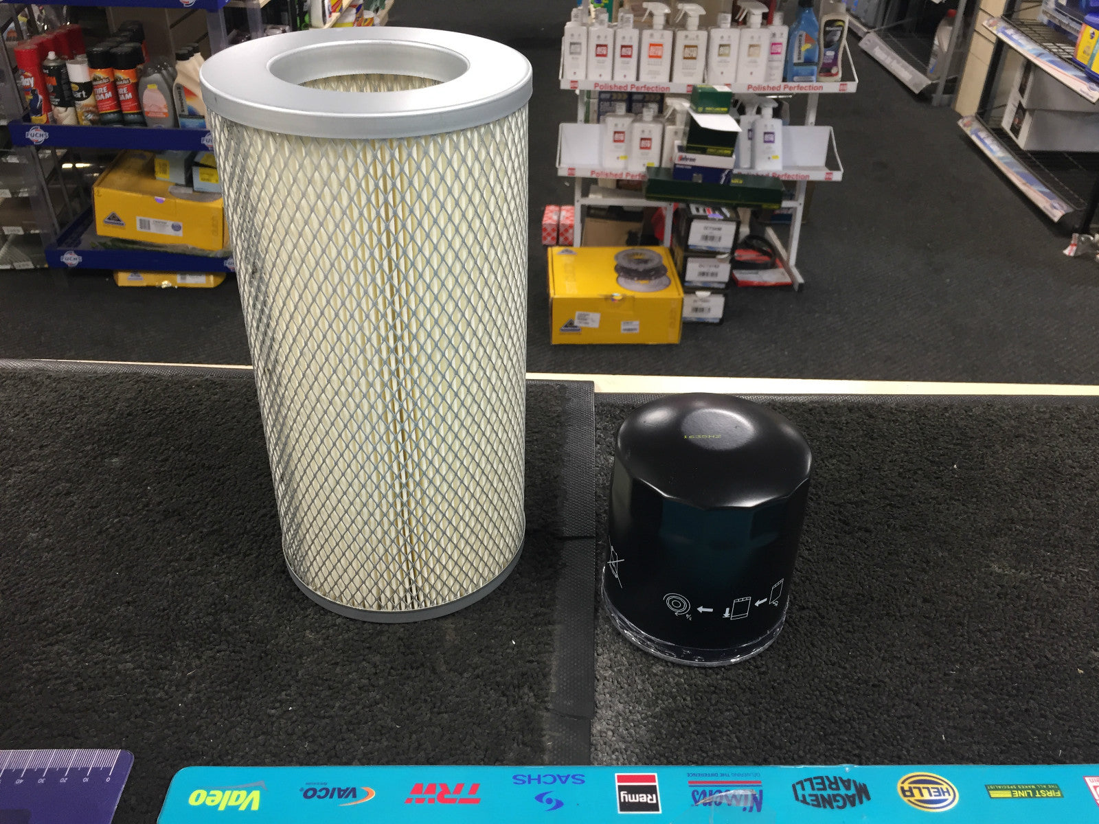 FOR TOYOTA HIACE 2.4D DIESEL 1996-04 OIL FILTER AIR FILTER 