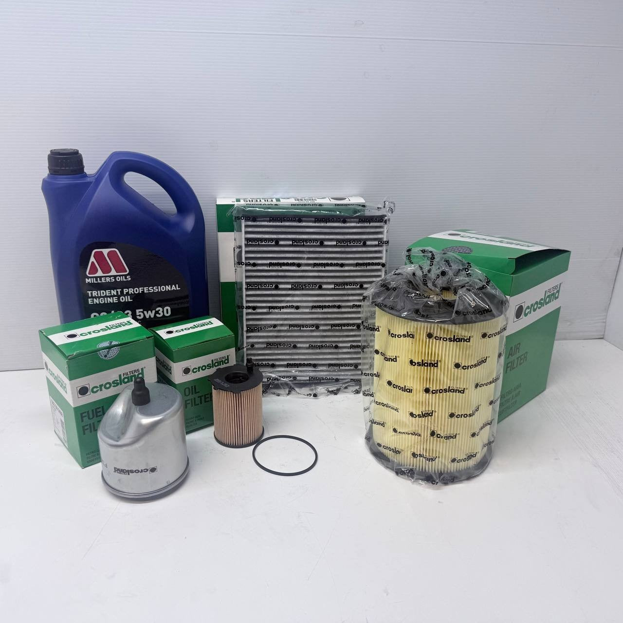 For  Volvo V40 1.6d D2 Service Kit Oil Air Pollen Fuel Filters and Engine Oil 5L