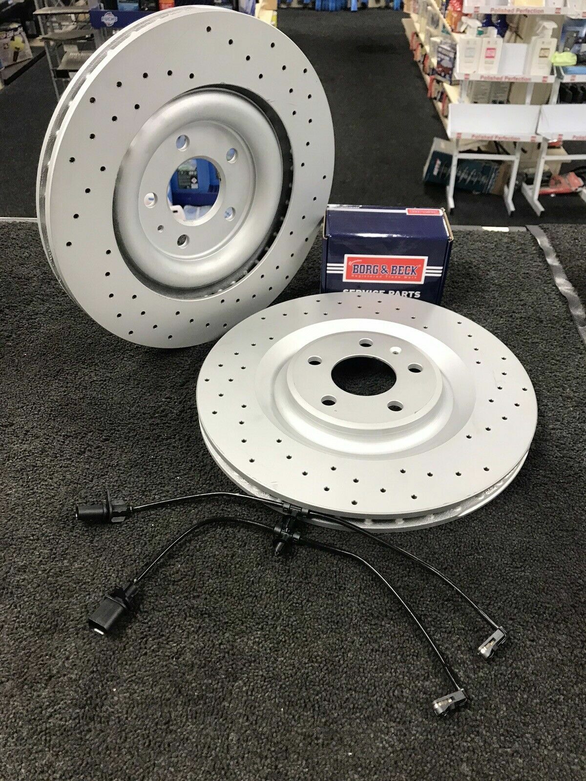 FOR AUDI A6 A7 Q7 A8 CROSS DRILLED PERFORMANCE BRAKE DISC BRAKE PAD REAR 350mm