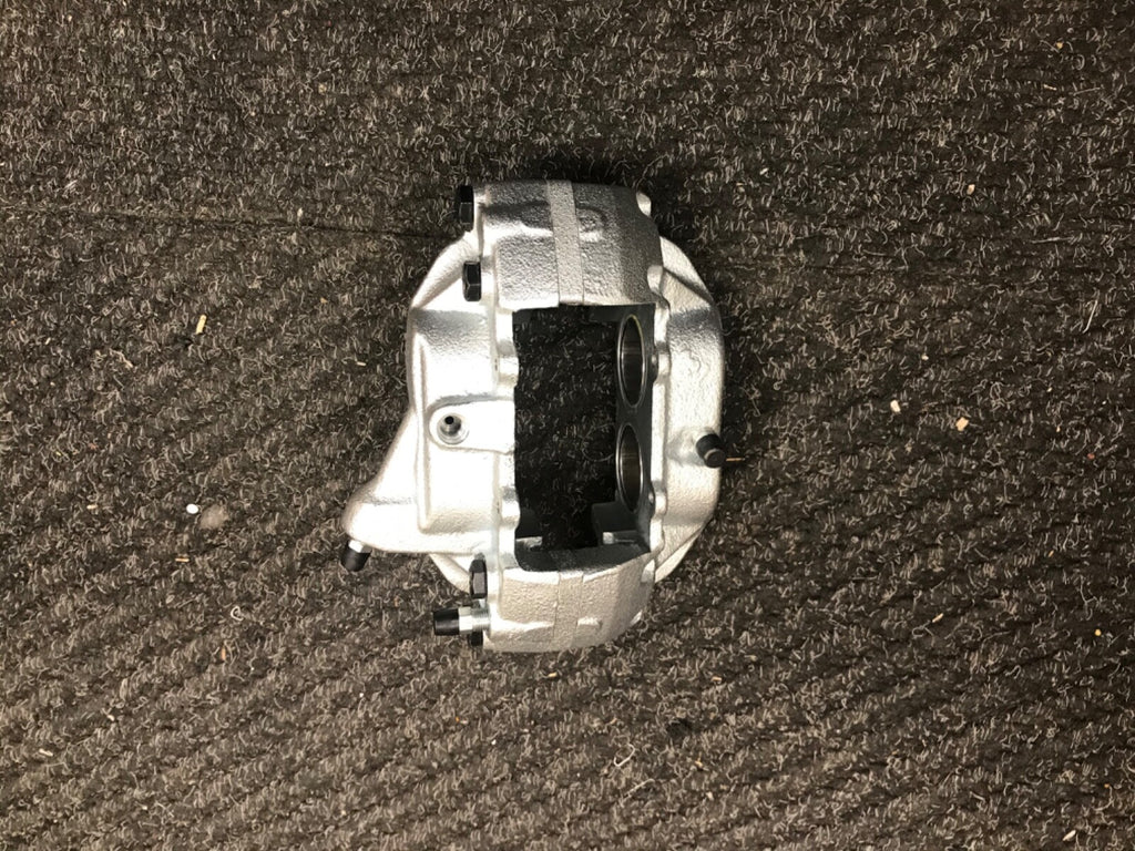 NEW UPGRADED FOR AUSTIN PRINCESS 4 POT BRAKE CALIPERS PADS ESCORT CAPRI TRIUMPH