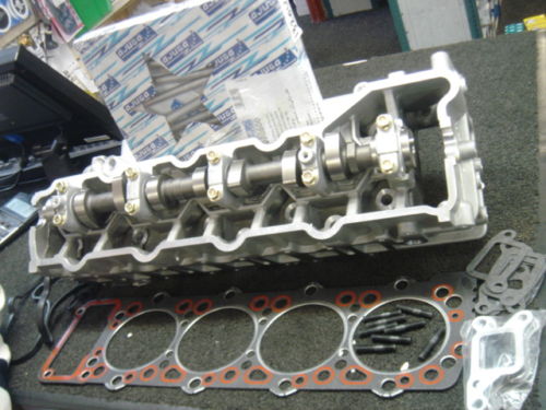 FOR DELICA PAJERO EXCEED IMPORT 2.8TD 4M40 CYLINDER HEAD GASKET SET HEAD BOLT