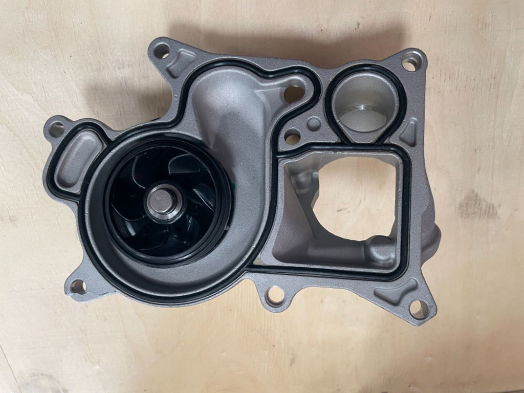 WATER PUMP FOR BMW F20 F30 F10 F11 F80 E84 E92 E93 120D 320D 520D 525D X1 X3