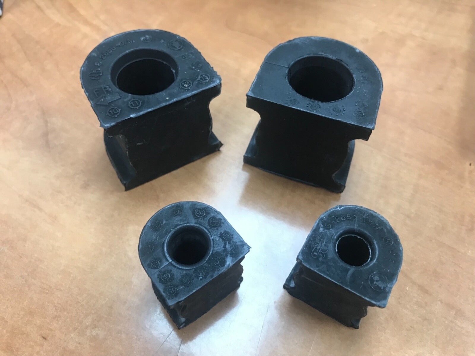 FOR ACCORD 2.0VTEC 2.2CDTI 2.4 SALOON 2003-08 FRONT REAR ANTI ROLL BAR BUSHES