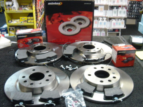 PEUGEOT 407 SALOON COUPE SW MINTEX BRAKE DISC BRAKE PADS FRONT REAR 304mm+290mm