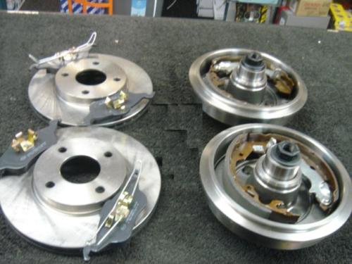 FOCUS ESTATE 98-04 BRAKE DISC PADS DRUMS SHOES BEARINGS