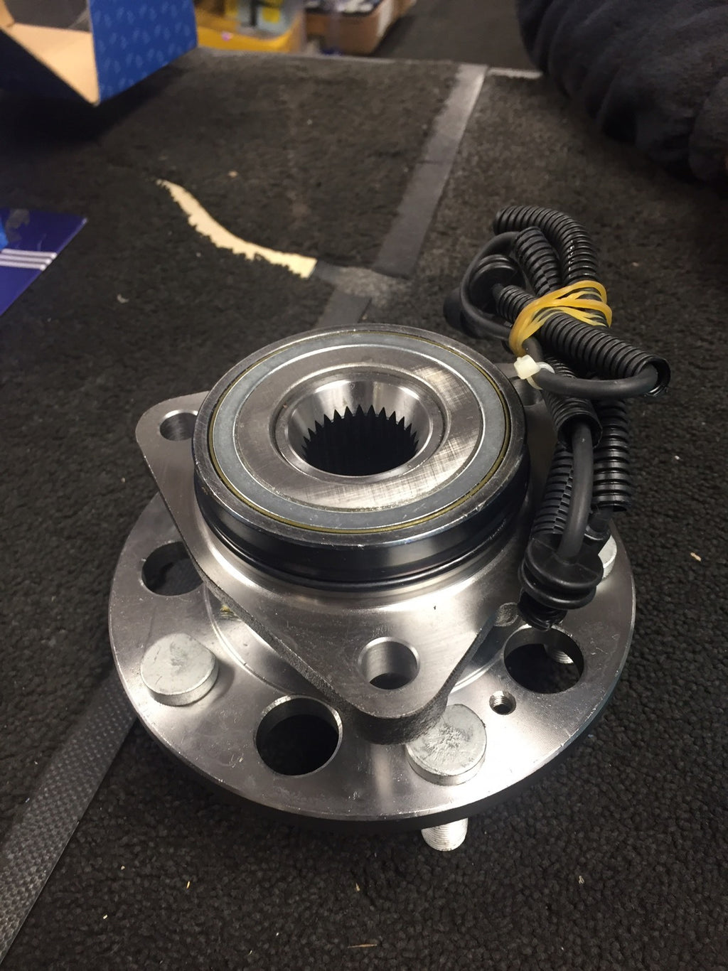 SSANGYONG REXTON II 06- ACTYON 01-09 KYRON 05-12 FRONT WHEEL HUB BEARING 4WD