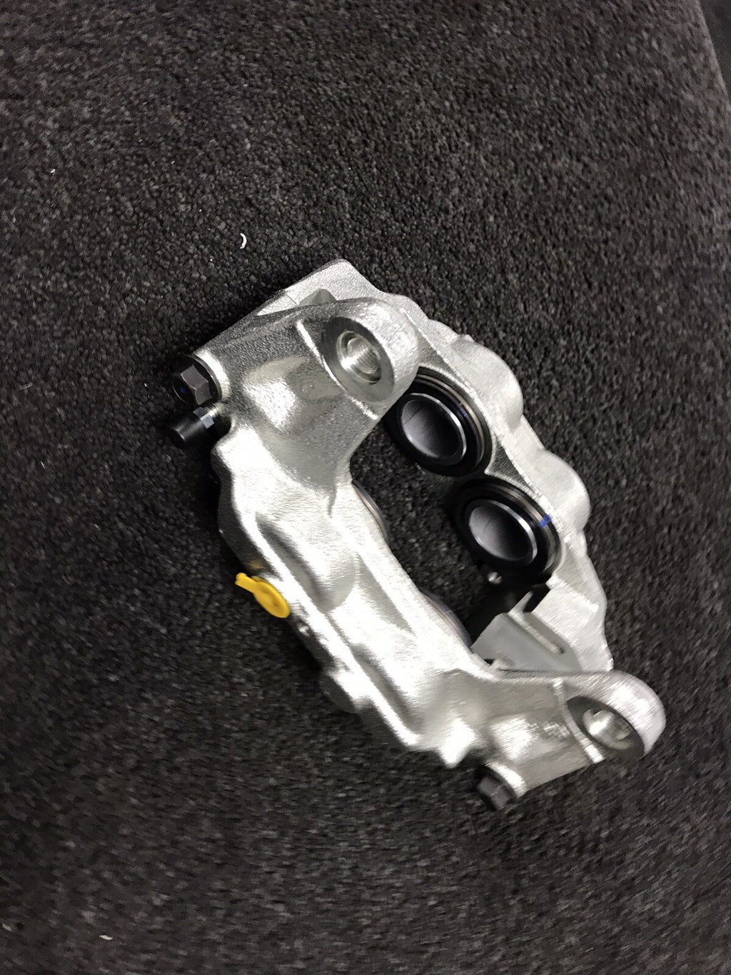 4 POT FRONT CALIPER LH N/S FITS CLASSIC SUBARU IMPREZA WRX TYPE R STI RA 777