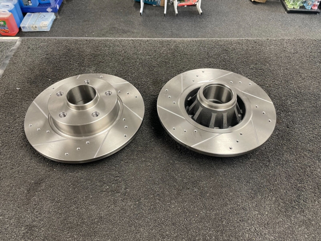 VAUXHALL VIVARO RENAULT TRAFIC BRAKE DISC DRILLED GROOVED BOSCH  0986479144