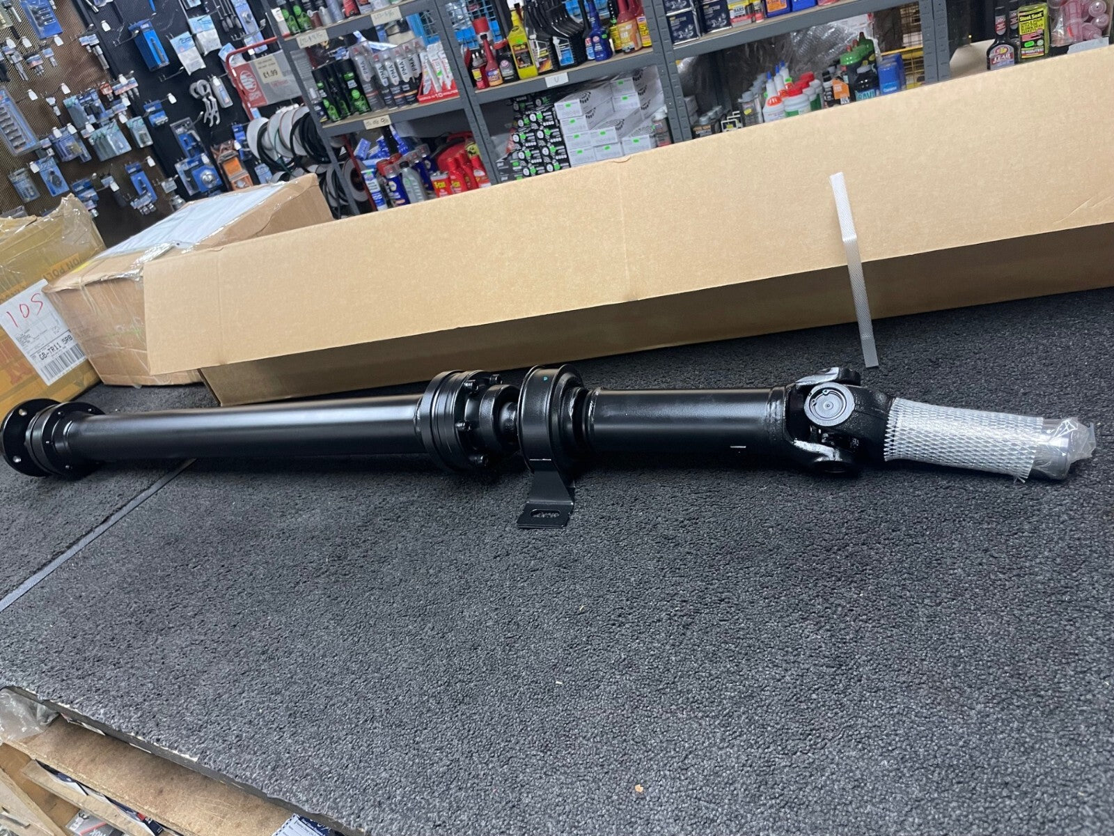 TX4 NEW PROPSHAFT FOR LONDON TAXI LTI TX4 AUTOMATIC L 1297 MM NEW DSTX4A
