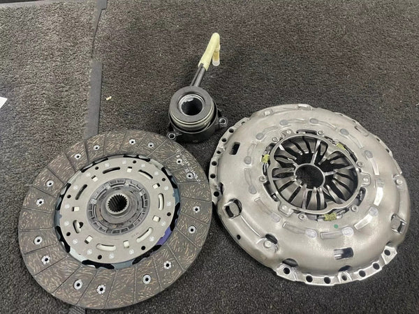 ALHAMBRA ALTEA XL LEON SC ATECA 2.0TDI  CLUTCH KIT LUK 03L141016N 03L141016S