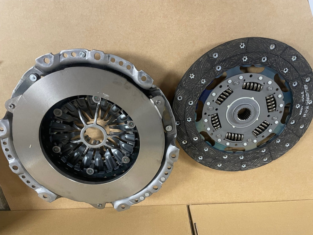 LUK 2 PCE CLUTCH KIT FOR FIAT FULLBACK L200 TRITON PICKUP KT0T  KJ0T 2.2D 2.4DID