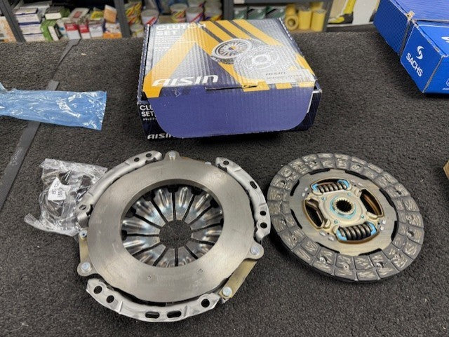 FOR TOYOTA YARIS 1.3TR 2005-2009 AUTOMATIC SEMI AUTOMATIC CLUTCH KIT NEW 