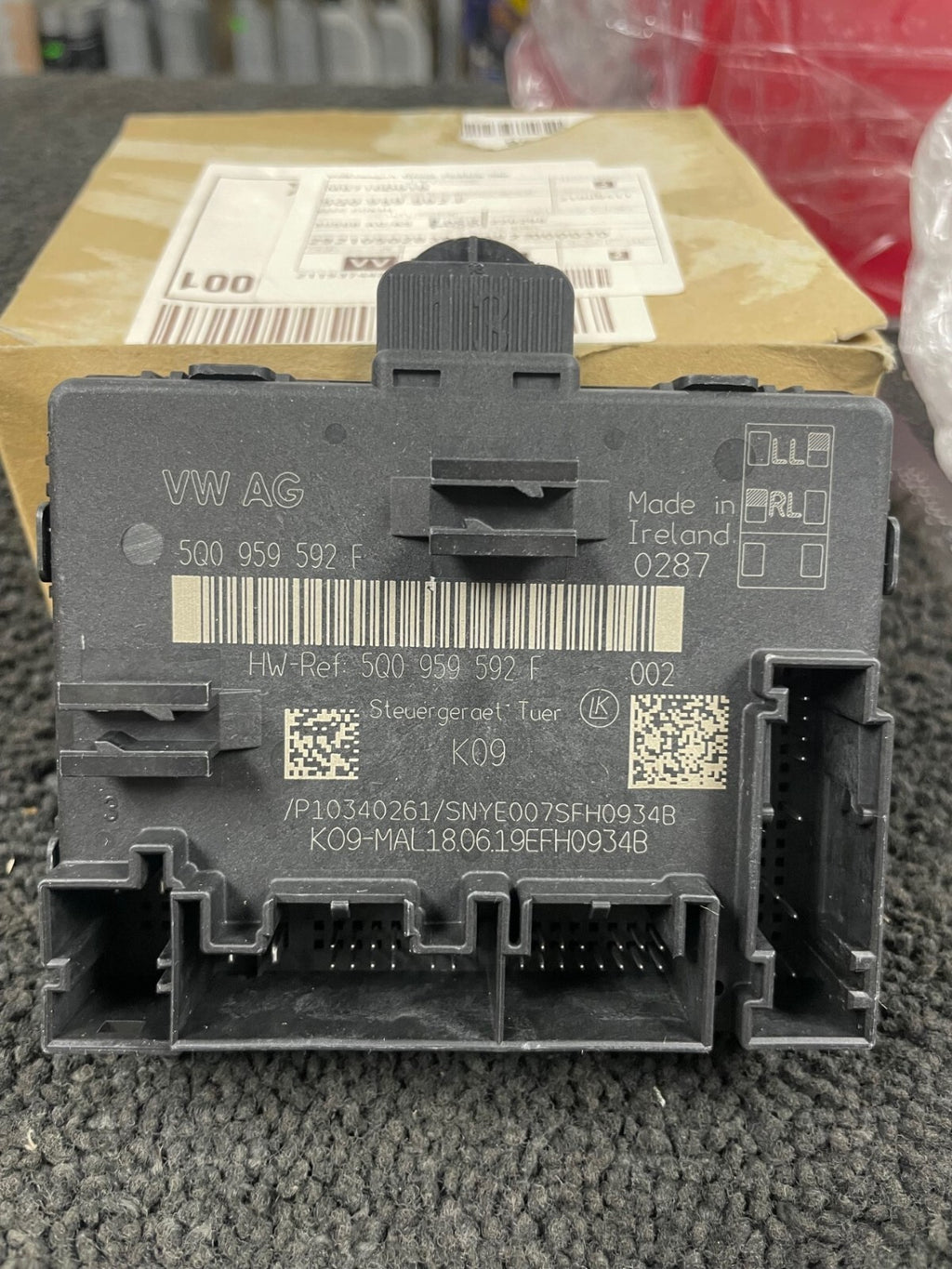 NS LH FRONT DOOR CONTROL  MODULE A3 TT TTRS TIGUAN TOURAN GOLF MK8 5Q0959592F