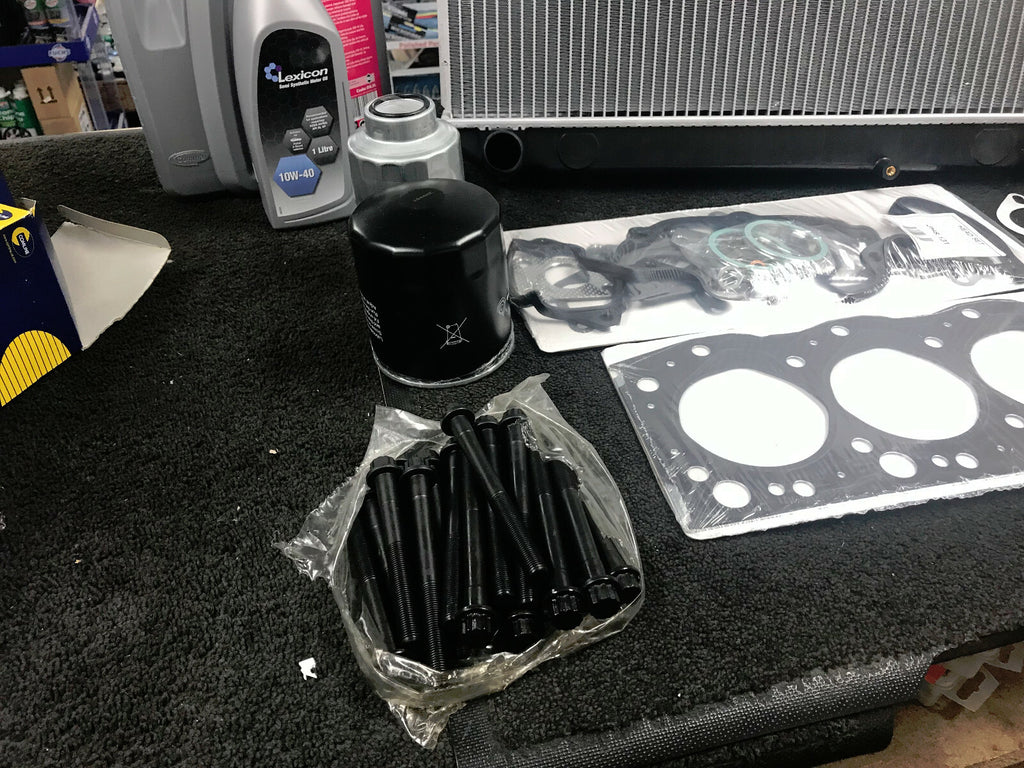 FOR HIACE  2.4D 2L 2LT HEAD GASKET SET BOLTS RADIATOR OIL FITLER SERVICE KIT 