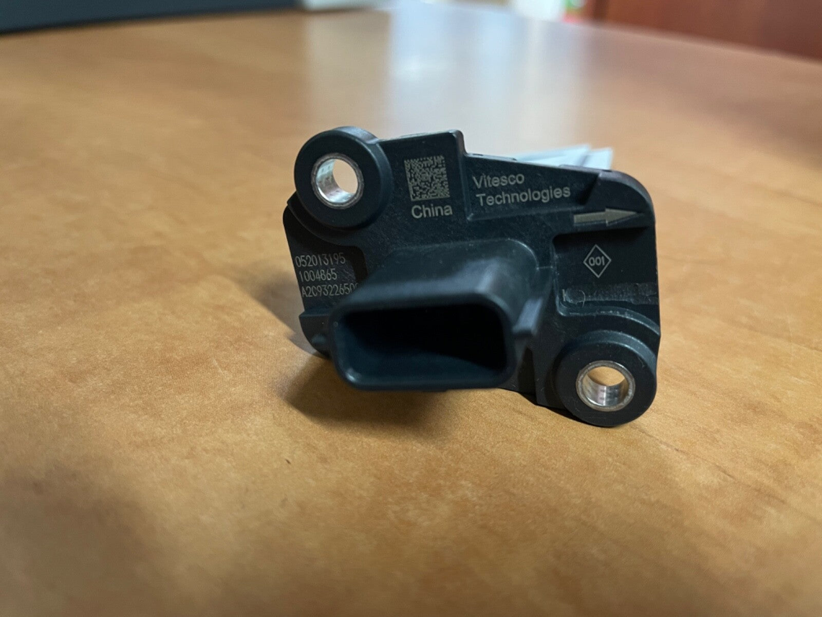 FOR NISSAN RENAULT  5WK98504 AIR FLOW SENSOR H8201267959