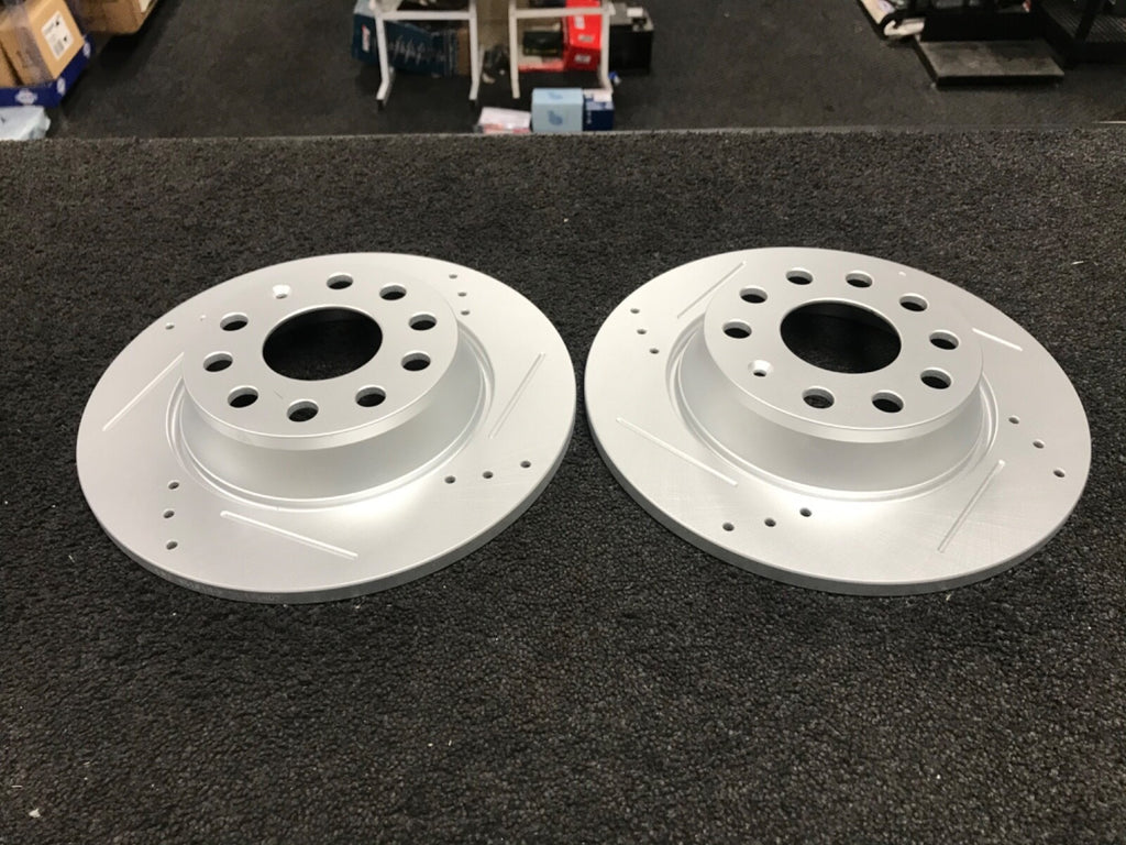AUDI A3 Q3 GOLF OCTAVIA SUPERB BRAKE DISC DRILLED GROOVED 312 + 282 FRONT BACK 