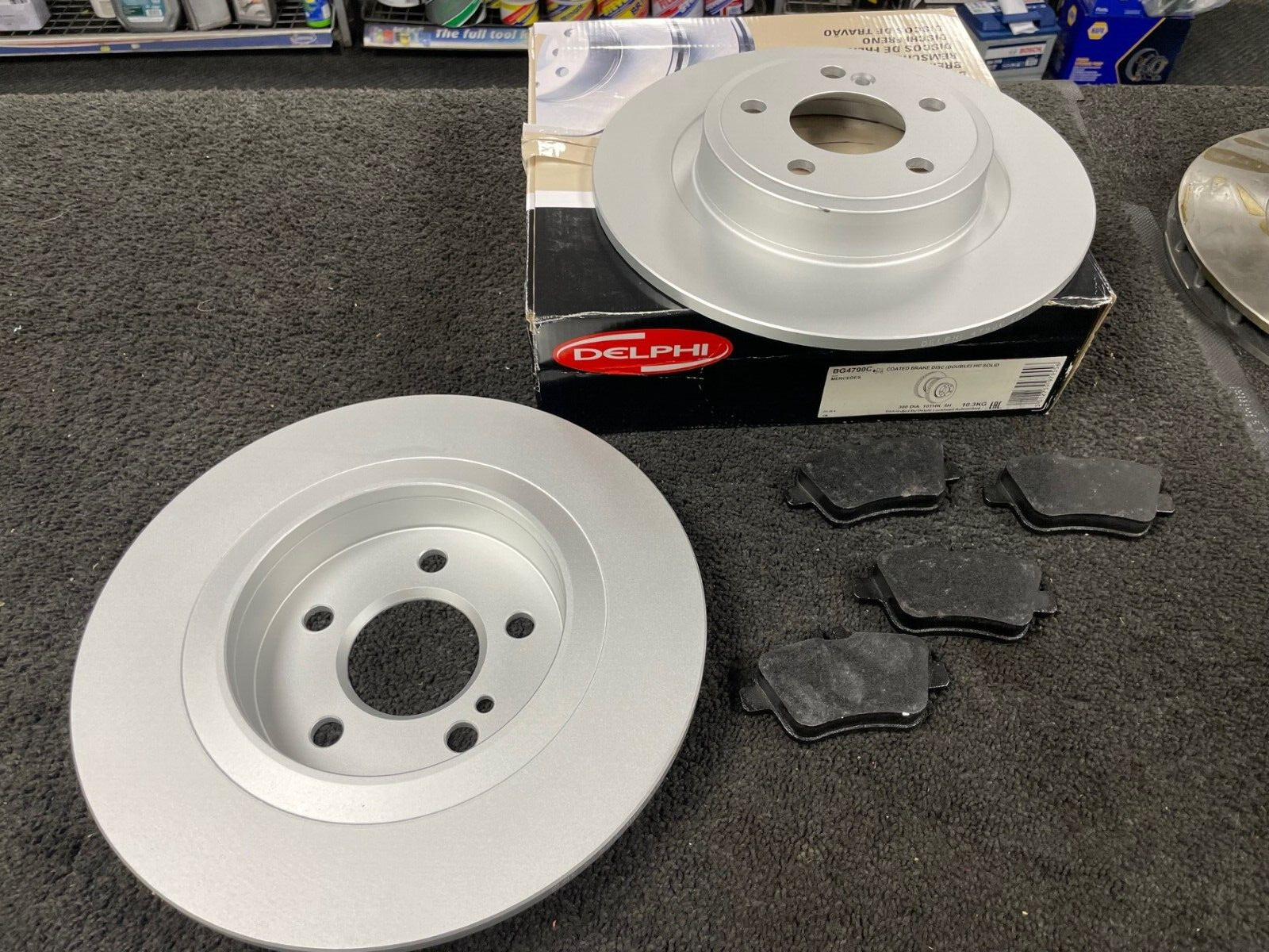 MERCEDES SLK200 R172 1.8 SLK250 R172 1.8 REAR BRAKE DISC REAR BRAKE PADS