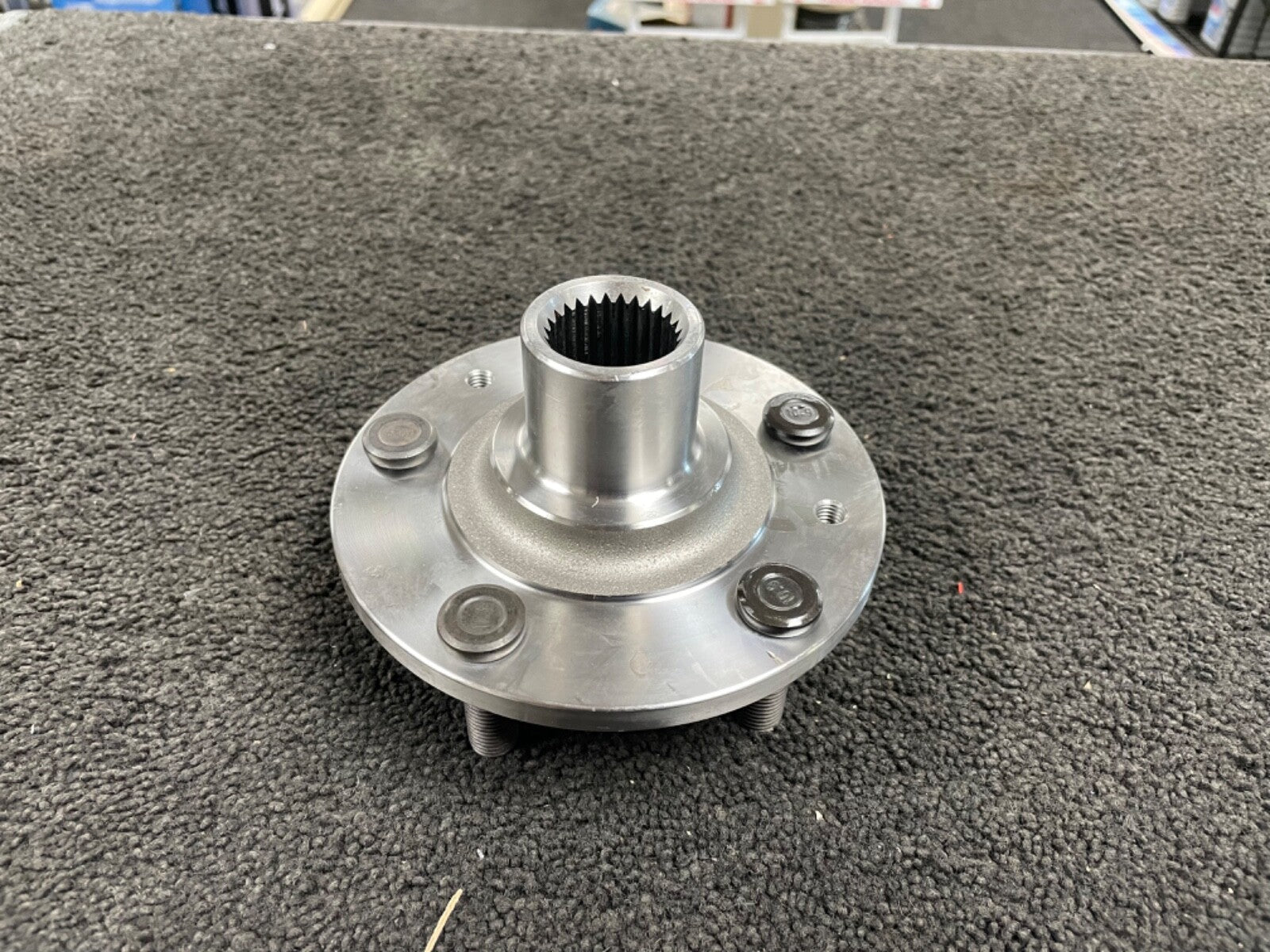 JAGUAR X TYPE XTYPE 2.1 2.0D 2.2D 2.5 V6 FRONT WHEEL HUB FLANGE LEFT OR RIGHT 