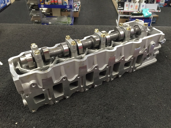 FOR DELICA SHOGUN PAJERO EXCEED 2.8TD 4M40 CYLINDER HEAD ASSEMLED VALVE CAMSHAFT