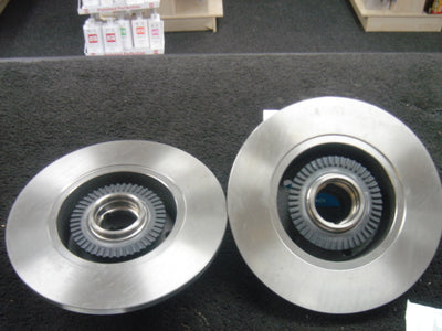 AUDI A4 1995-2001 MINTEX REAR BRAKE DISCS WITH ABS RINGS FITTED