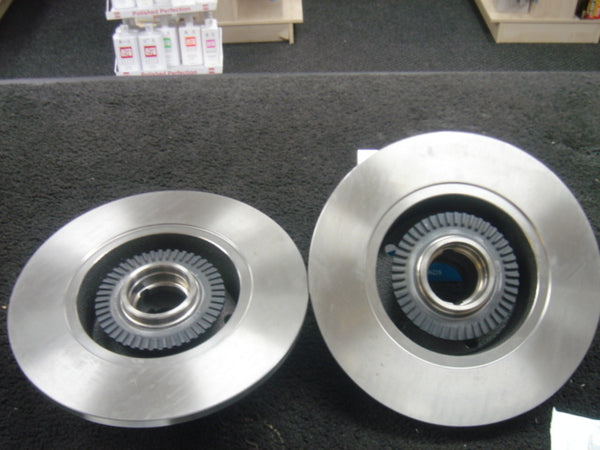 AUDI A4 1995-2001 MINTEX REAR BRAKE DISCS WITH ABS RINGS FITTED