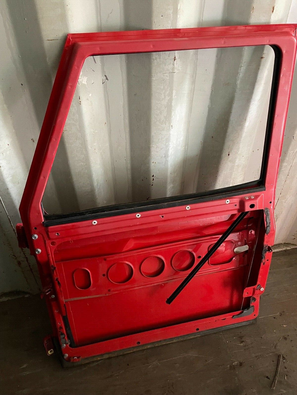 FRONT DOOR RH DRIVER SIDE LAND ROVER DEFENDER 90 110 TDCI TD5 RED ROUND TOP