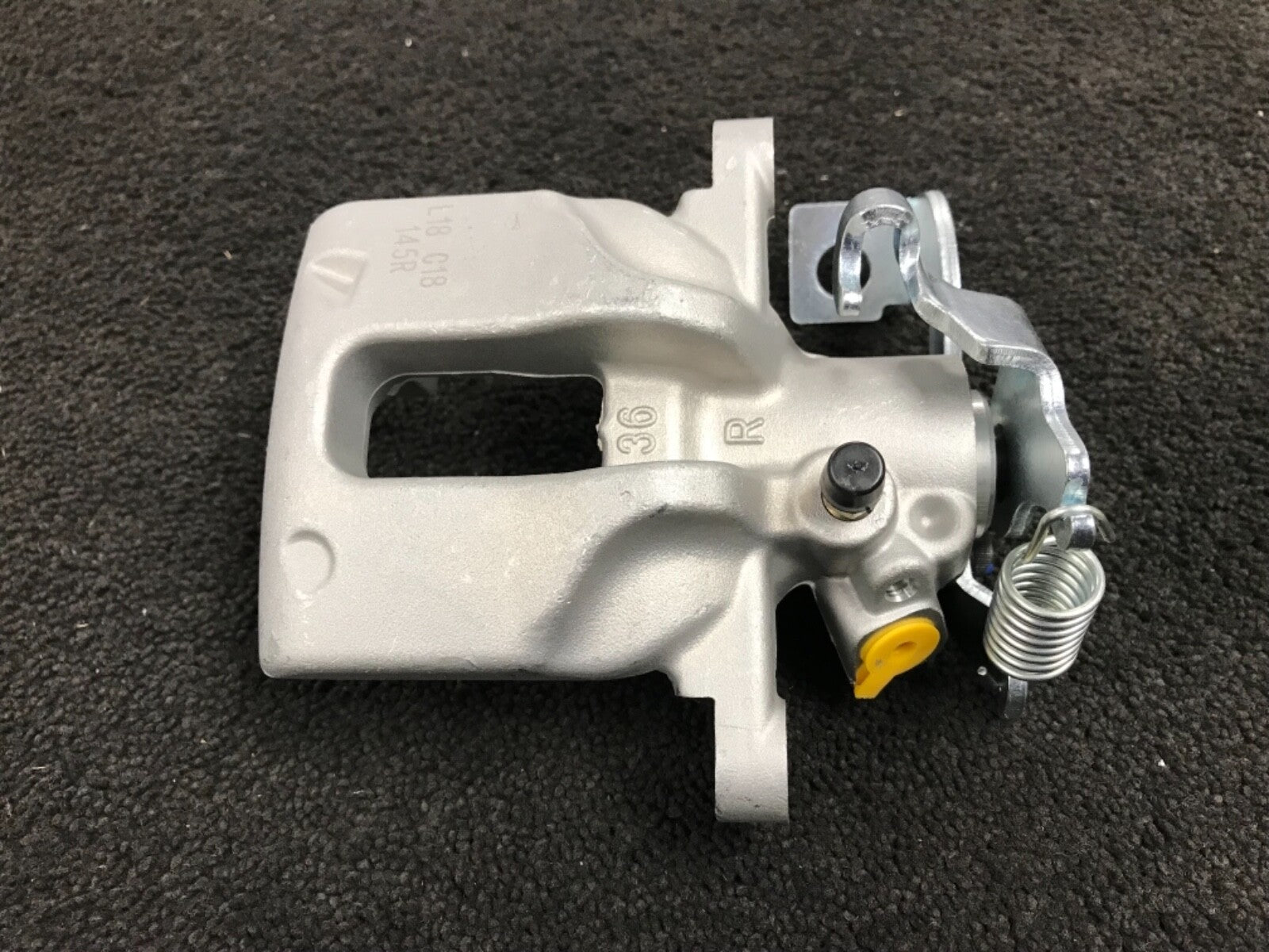 FOR TOYOTA AURIS COROLLA 1.4 1.6 2.0 D4D REAR RIGHT DRIVER SIDE BRAKE CALIPER 