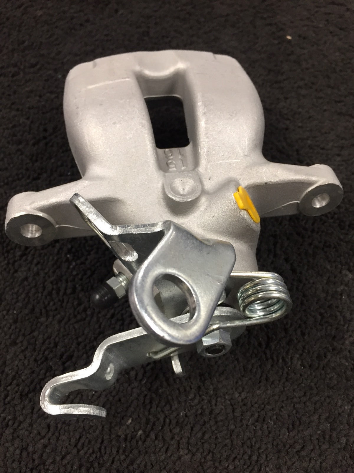 REAR BRAKE CALIPER LEFT SIDE FOR VW TOURAN TSi TFSi TDI REAR BRAKE CALIPER 