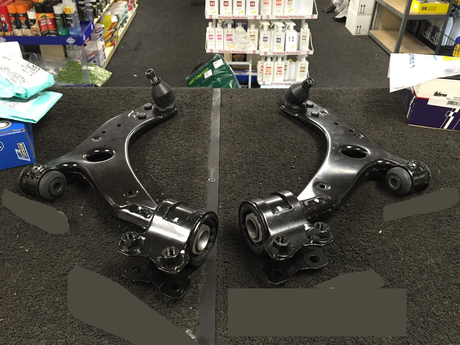 FOCUS 2.5 ST MK2 ST2 ST3 ST225 LOWER WISHBONE ARMS 21mm
