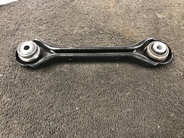 BMW 3 316 318 320 325 330 E90 E91 E93 REAR UPPER CENTER  SUSPENSION CONTROL ARM