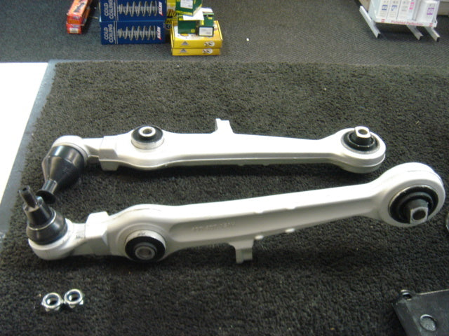 AUDI A8 D3 3.0 3.2 3.7 4.0 4.2 5.2 TD V8 FRONT LOWER TRACK CONTROL ARM KIT LH RH