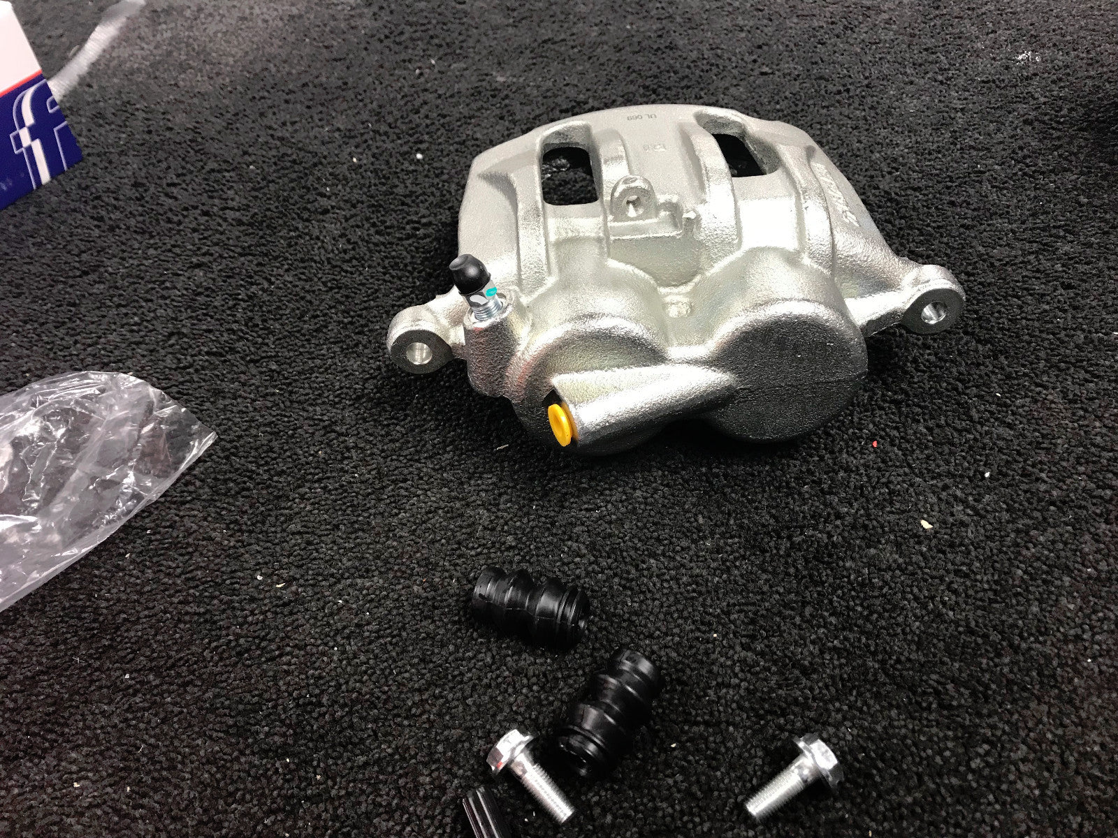 BRAKE CALIPER FRONT RH OS FOR MERCEDES VITO VIANO W639 2.1 3.0CDi BOSCH 2006-11