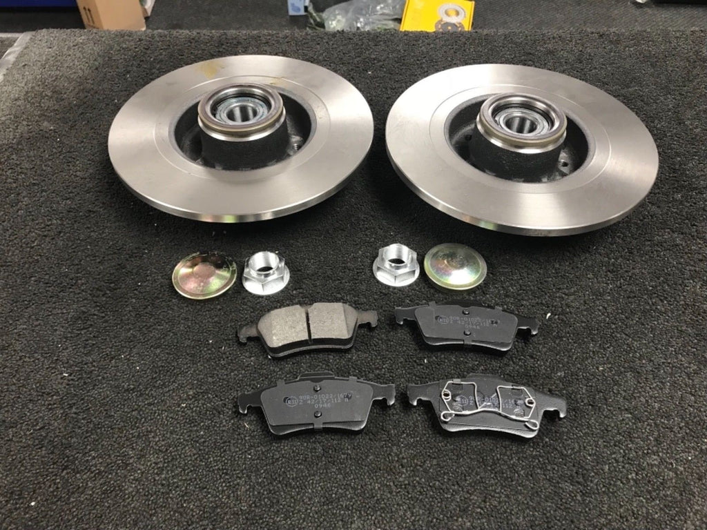 FOR RENAULT LAGUNA MK2 REAR BRAKE DISCS & PADS FITTED WHEEL BEARINGS & ABS RINGS