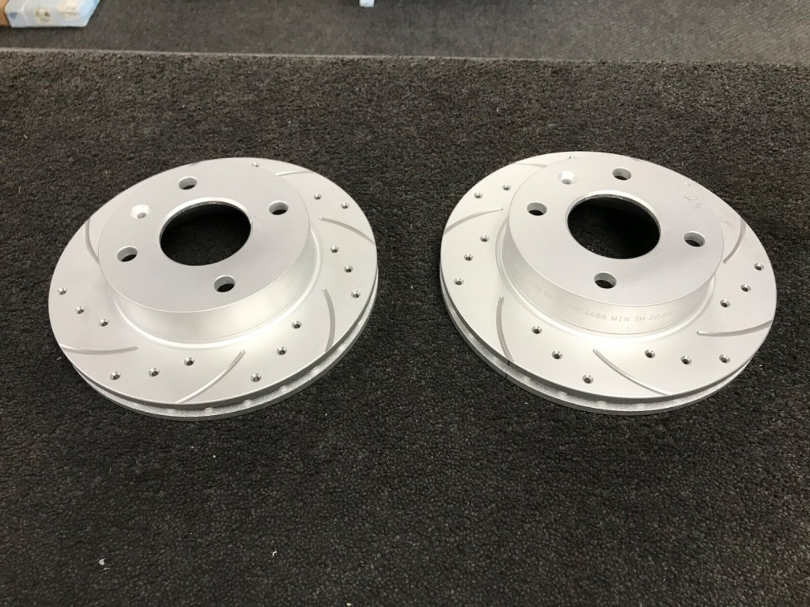 FORD ESCORT XR3I FIESTA ORION FRONT BRAKE DISCS DRILLED GROOVED 240MM VENTED