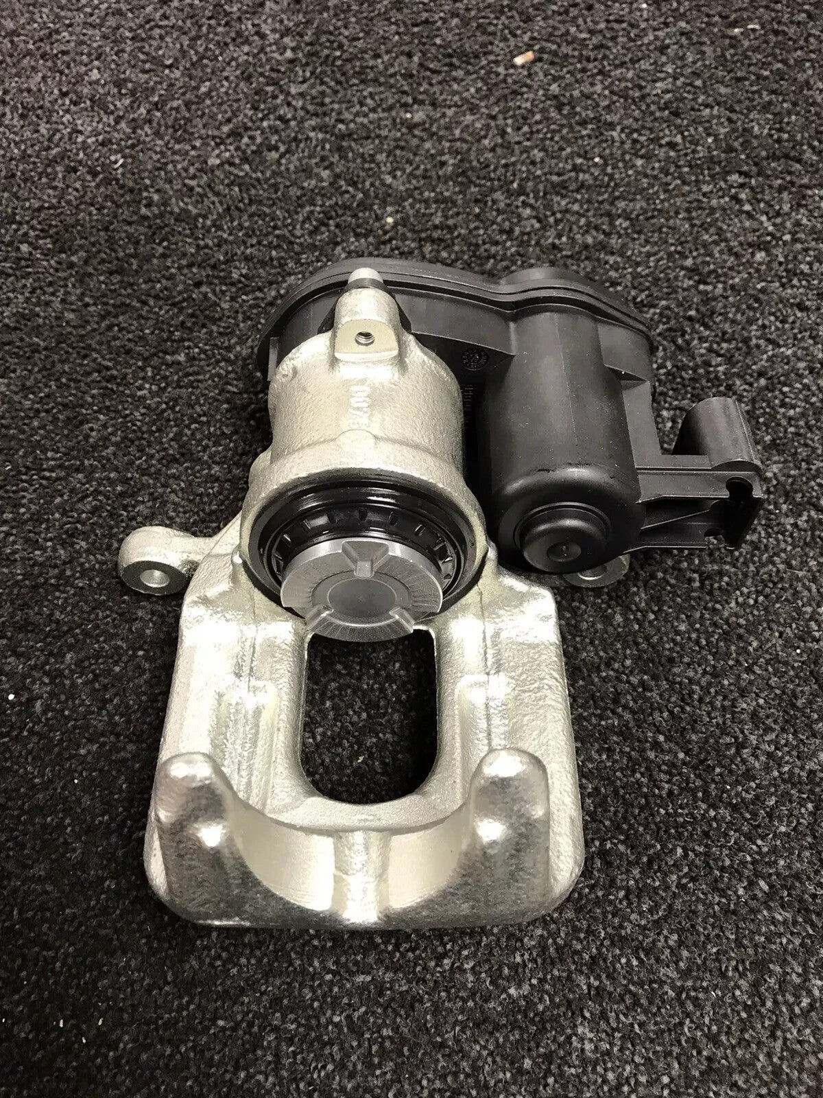 NH LH REAR ELECTRIC BRAKE CALIPER ORIGINAL BMW X4 F26 G02 F98 X3 F25 G01 F97