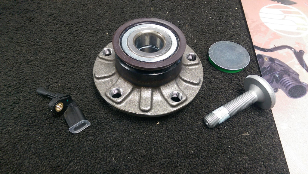 FOR VW GOLF MK5 03-10 AUDI A3 REAR WHEEL BEARING HUB ABS + WHEEL SPEED SENSOR RH