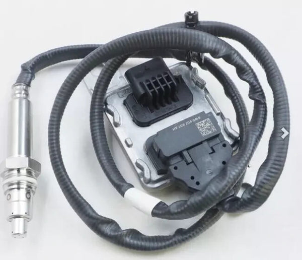 AUDI A4 A5 SIX CYLINDER DIESEL FRONT NOX SENSOR 8W0907807AH GENUINE