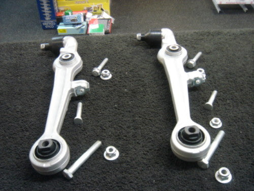 FRONT LOWER WISHBONE SUSPENSION ARMS VW PASSAT 2001-2005 2 &BOLTS 16MM