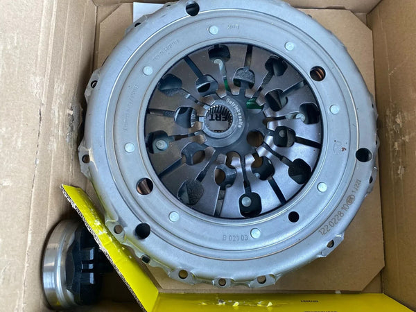 3PCE LUK CLUTCH KIT FOR TRANSPORTER CARAVELLE T4 2.4 2.5TD AJT 1990-2003