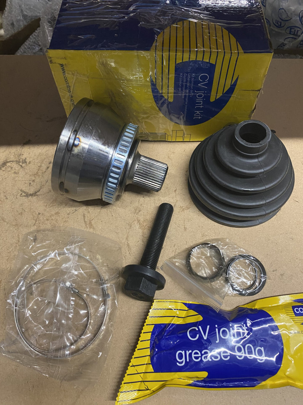 AUDI 80 A6 S6 A4 S4 ALLROAD PASSAT B5 B6 C5  COUPE CV JOINT KIT OUTER  +ABS RING
