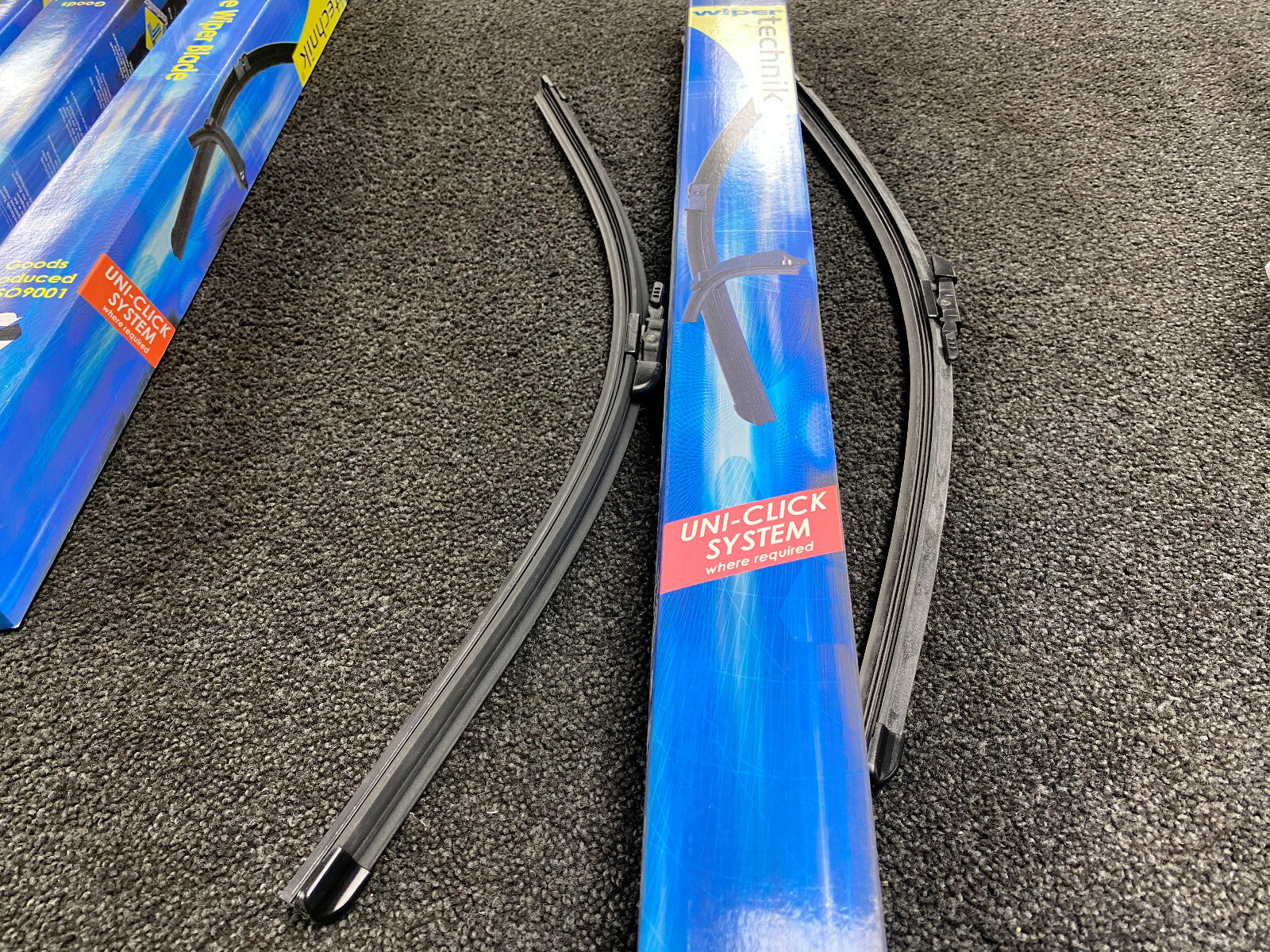 FOR FIAT STILO 22" 19" FRONT FLAT WIPER BLADE SET WT368R 