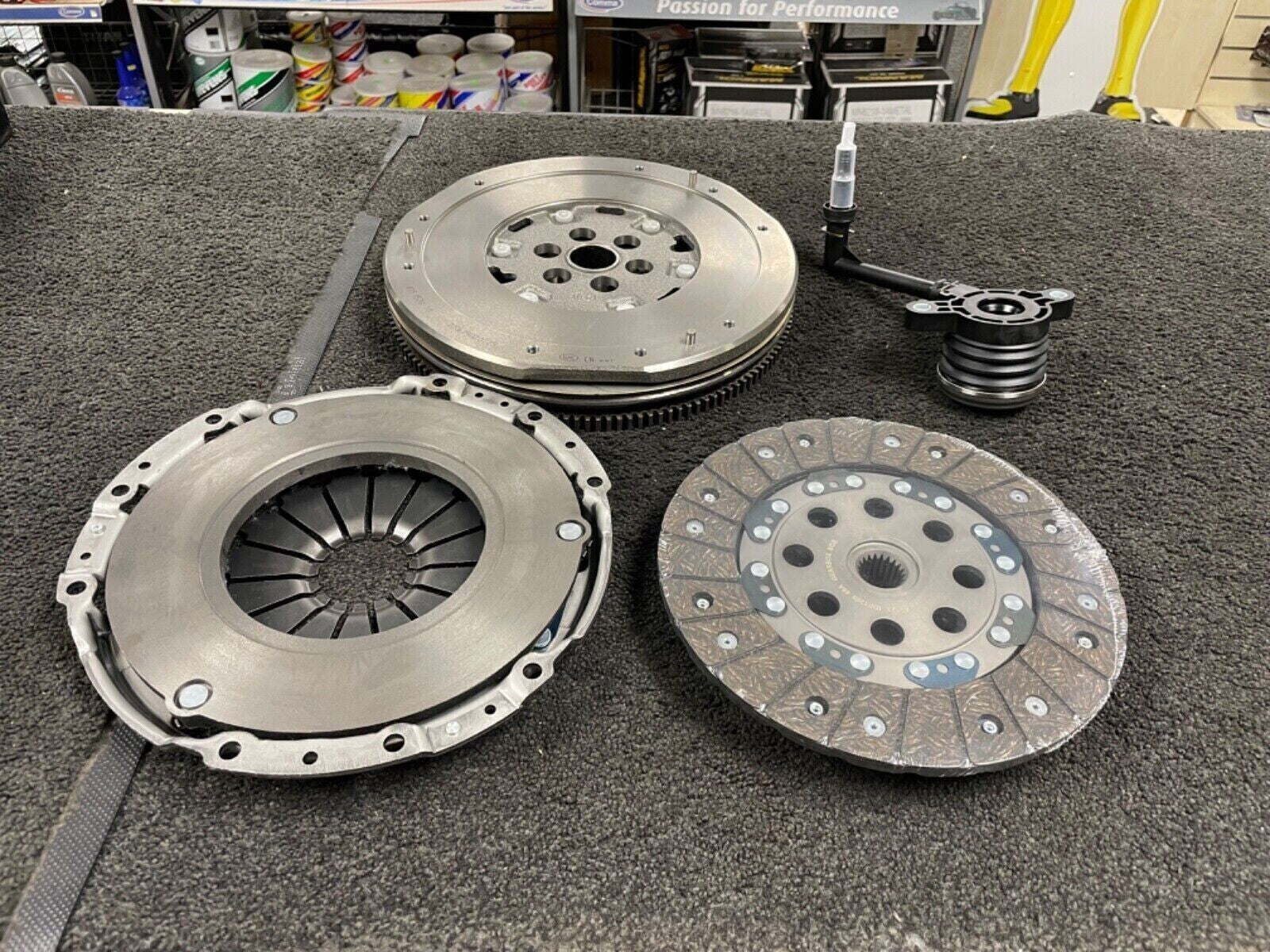 RENAULT KADJAR 1.6 TCe 165 2016-2019 DUAL MASS FLYWHEEL CLUTCH KIT NEW GENUINE