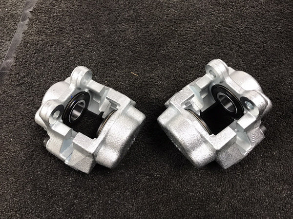 CLASSIC VW BEETLE 1302 1302S 1300 1969-1974 2 FRONT BRAKE CALIPERS LH RH SIDE