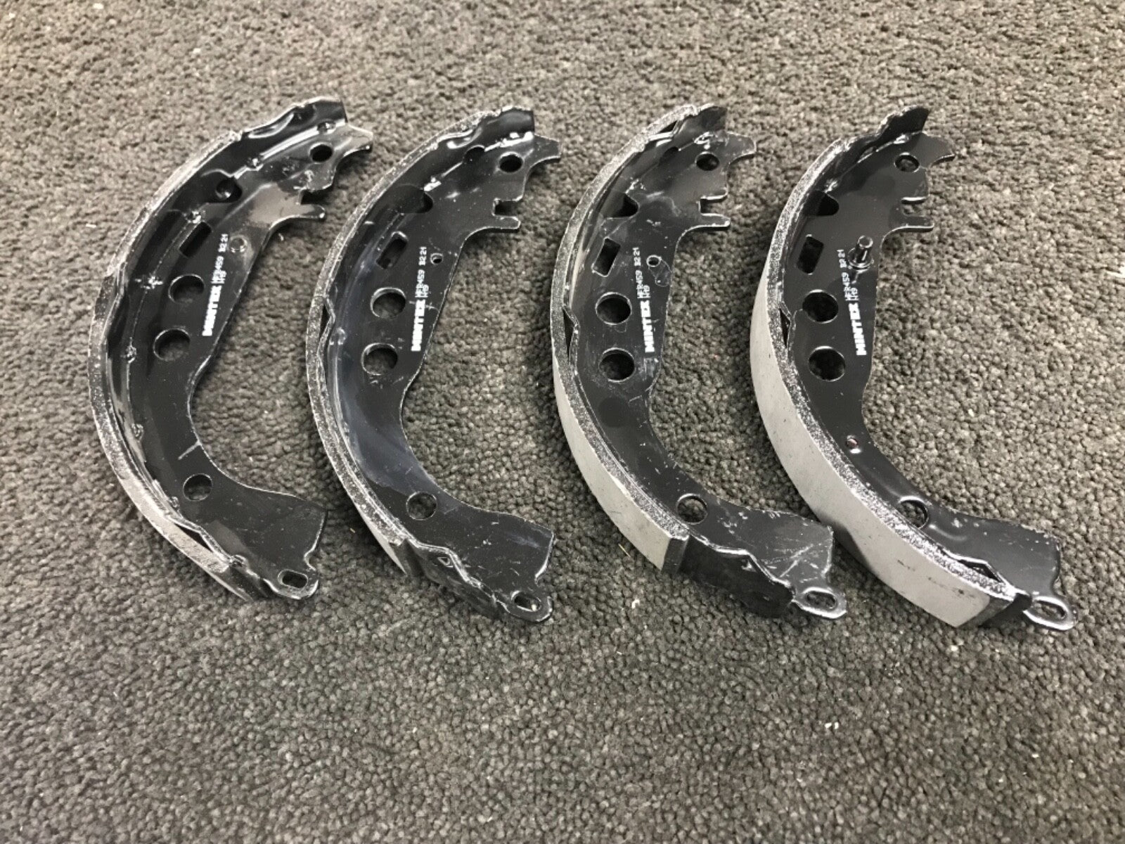 FOR  YARIS 99-06 REAR BRAKE SHOES MINTEX  JAPAN ASSEMLED MODELS JT CHASSIS + KIT